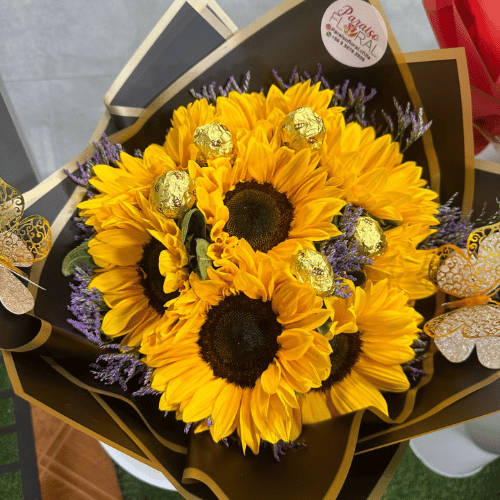 Ramo de Girasoles en papel negro