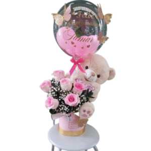 Caja de Rosas y Peluche Abrazando con Globo