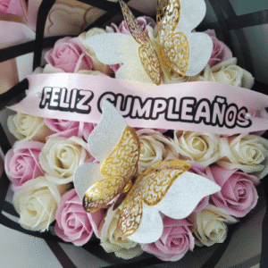 Ramo de Rosas Preservadas Rosa y Blanca